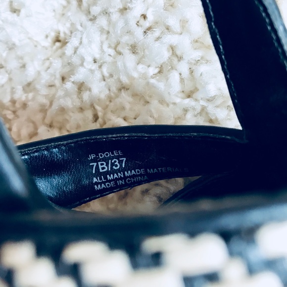 Jessica Simpson Heels - Picture 3 of 4